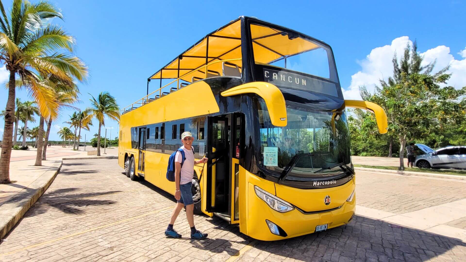 Cancun Tourist Bus Tour: City Sightseeing & Shopping experience tickets